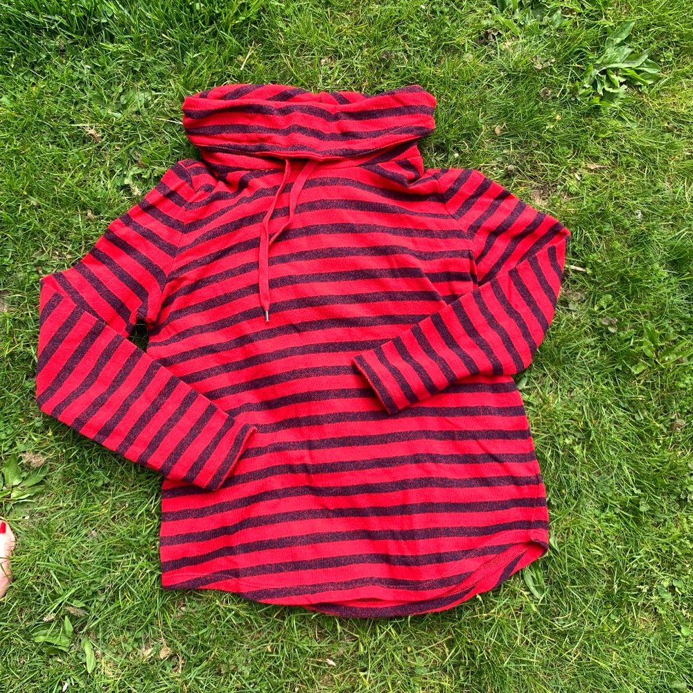 "Chaps" tunic, size medium,  with cowl neck, EUC